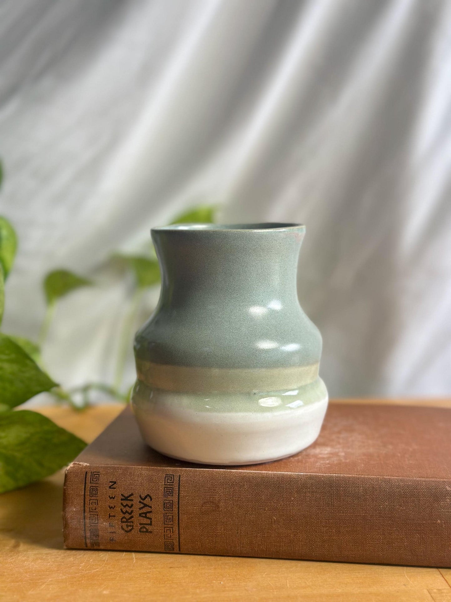 Porcelain Bud Vase – Coastal-Inspired