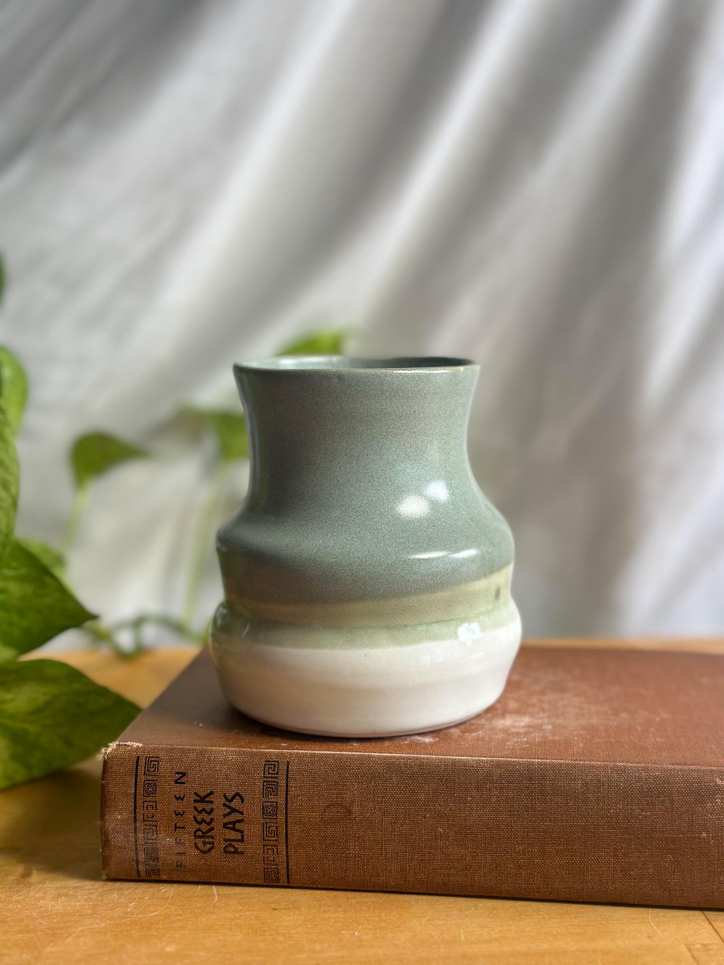 Porcelain Bud Vase – Coastal-Inspired